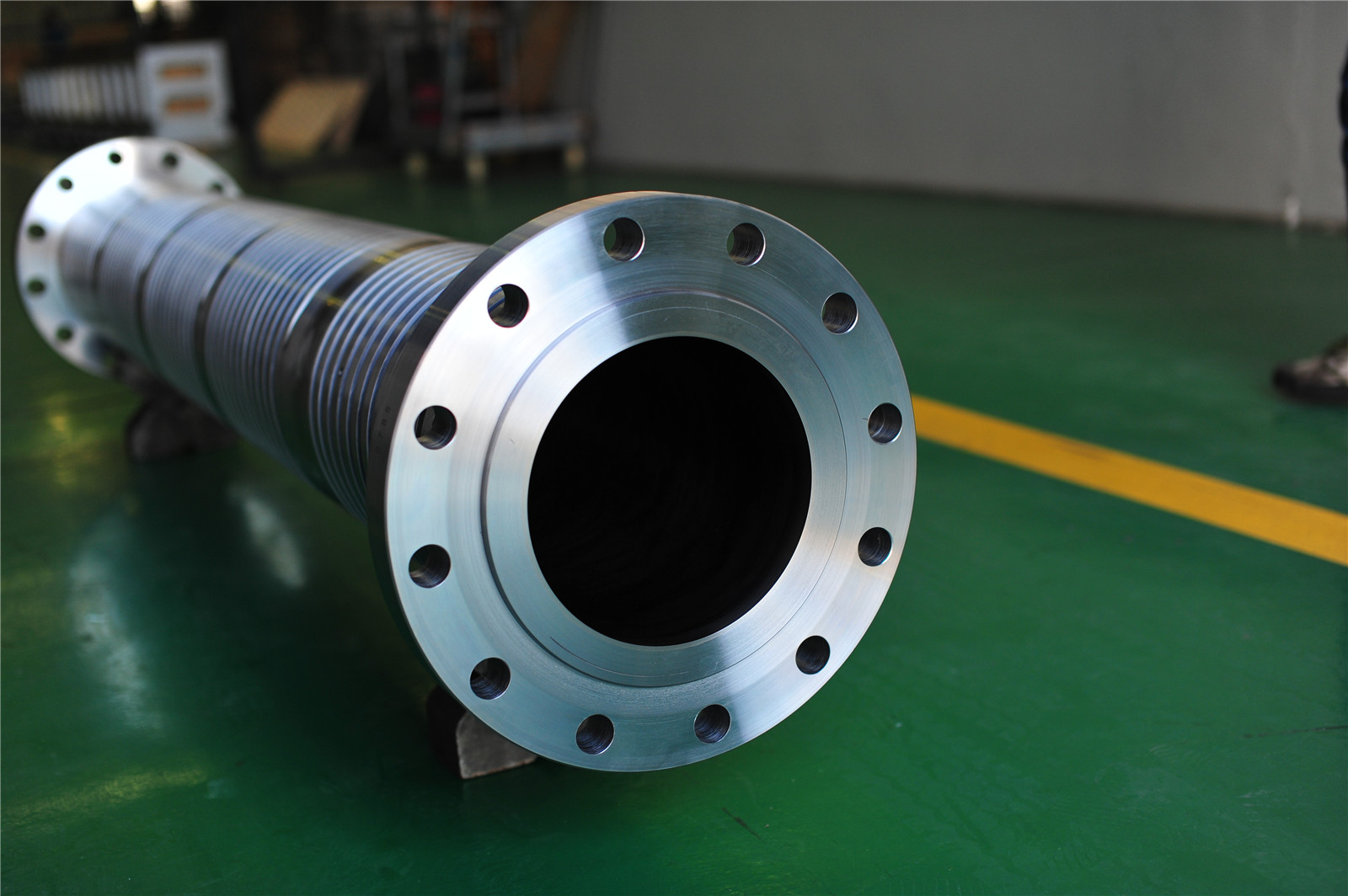 كوفيد-19، اتركه أو تعايش معه!